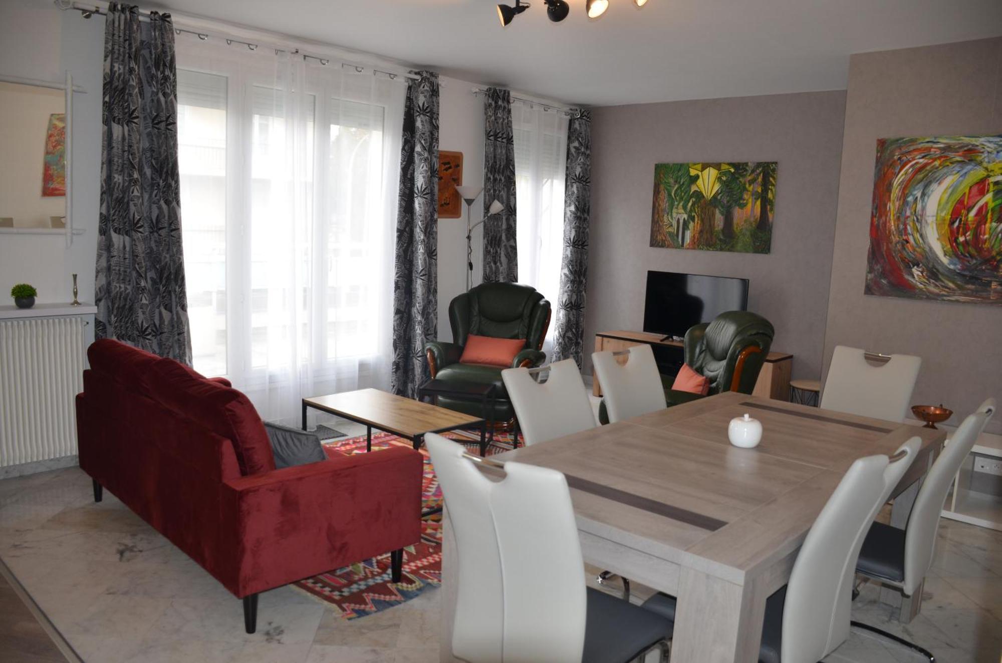 Spacious Flat Close To The Railway Station Troyes Phòng bức ảnh