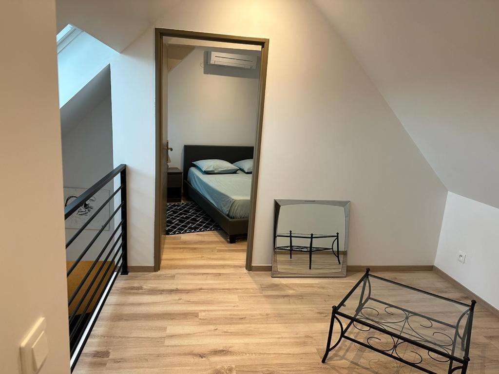 Spacious Flat Close To The Railway Station Troyes Phòng bức ảnh