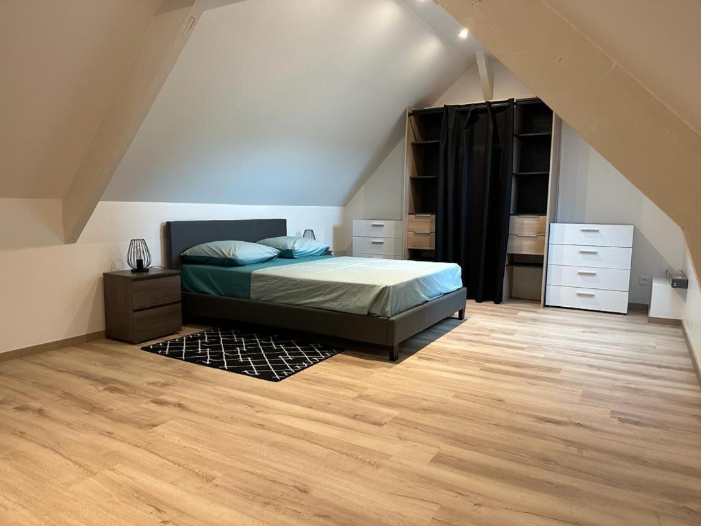 Spacious Flat Close To The Railway Station Troyes Phòng bức ảnh